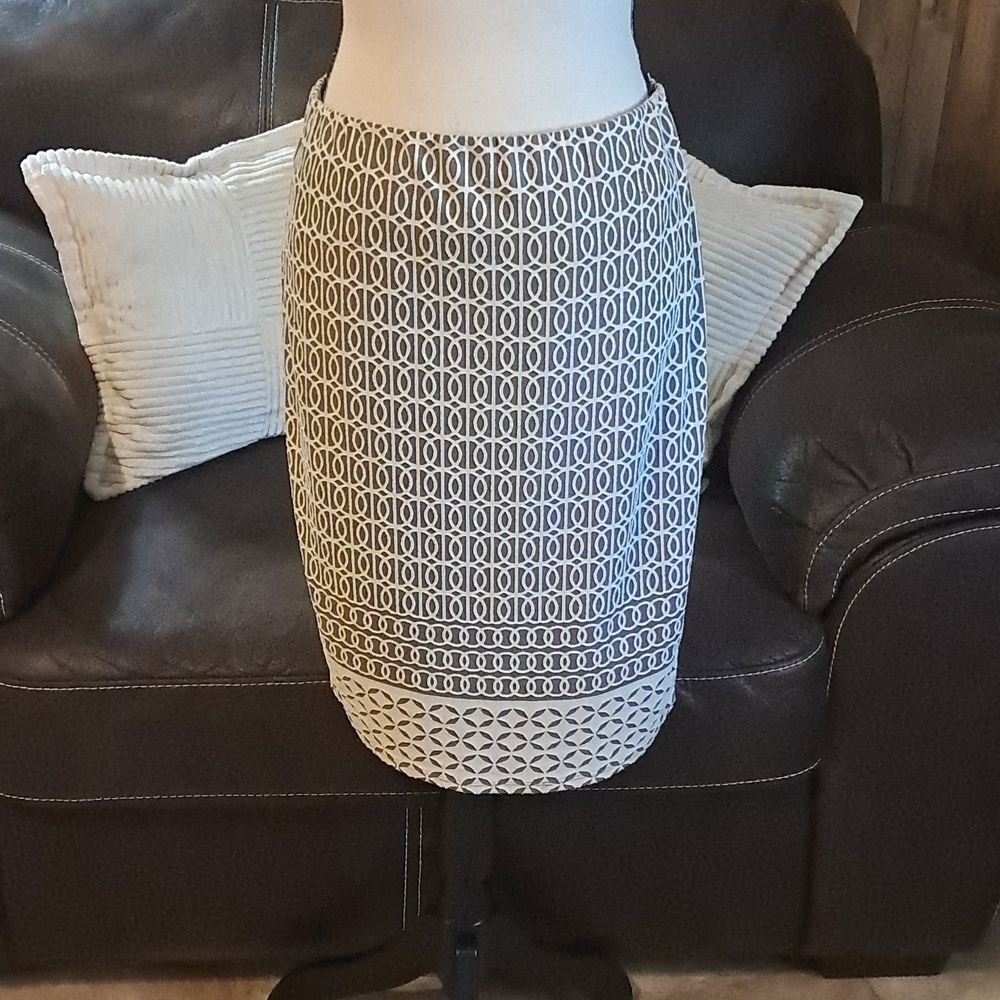 Sophie Max Lined Patterned Pull On Pencil Skirt Size S